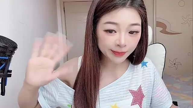 美女-XiaoLing-在线直播