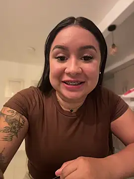 Pretty_Isadora webcam