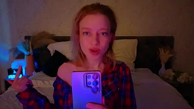 Michelle_Blond webcam