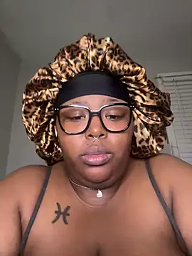 Chocolatebunnyxx96 webcam