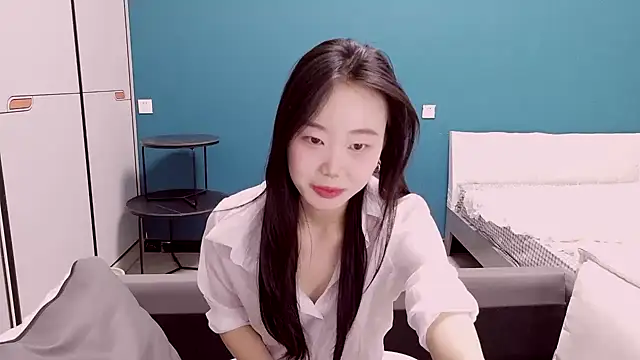 美女ZHJKS9988在线直播