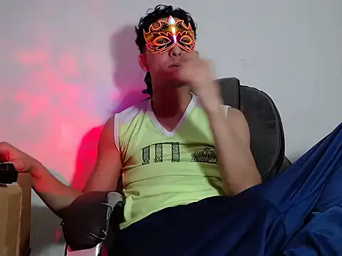 SexyboyHot2000 webcam