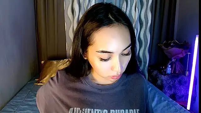 SweetLilly_18 webcam