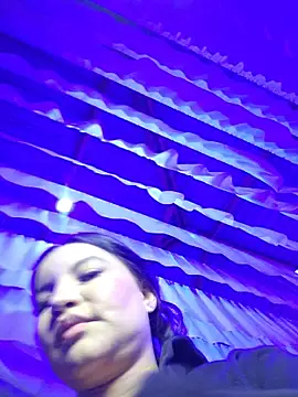 Pretty_Julieta webcam