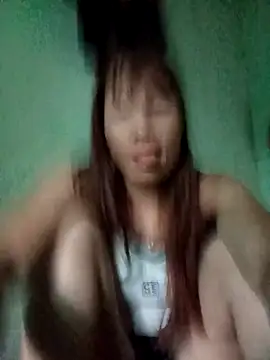 aiai220 Stripchat cam model