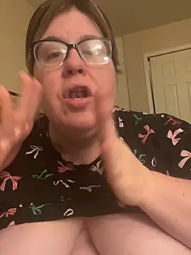 sexymommy1988 webcam