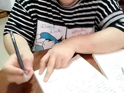 AngelwithEcup webcam