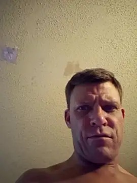 SexyAssPosingGuy webcam