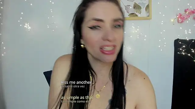 MeganHoffmaan webcam