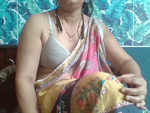 Marathi_q4een01 webcam