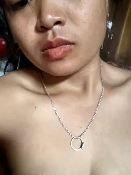 miumiu_sexy2x webcam