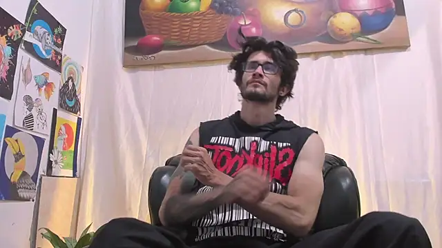 Loggan_donnelly webcam