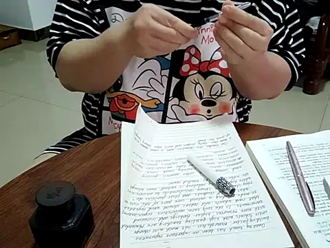 AngelwithEcup webcam