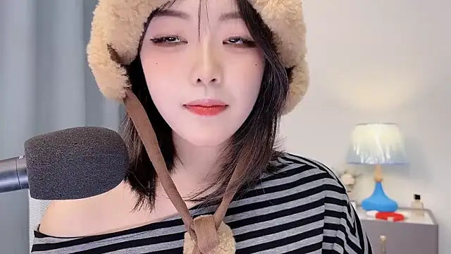 美女smalldaisy在线直播