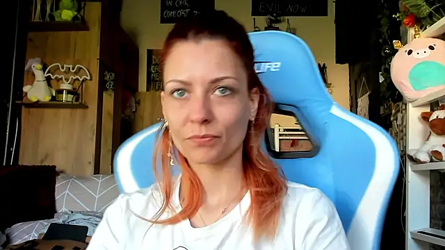 karo123421 - Karo123421's free webcam - UK Sex Cams