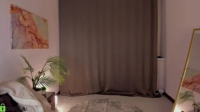 LeticiaRomano webcam