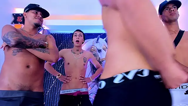 the_knights_of_the_night_ webcam