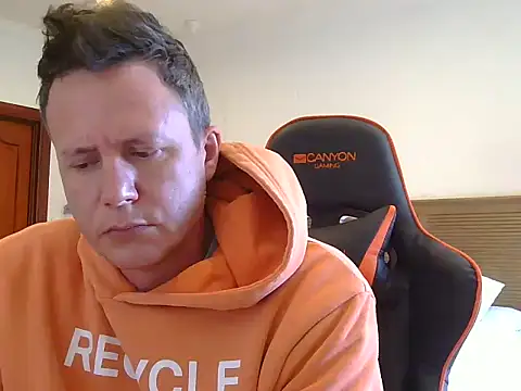 TroyDieselXXX webcam