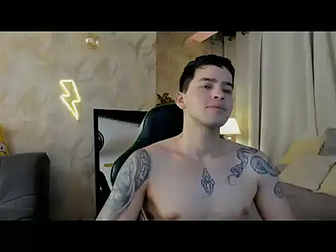 RONNY_COLTON webcam