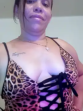 alexandra-queen webcam