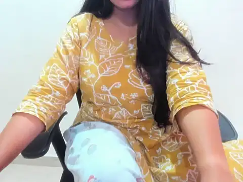 Hina_Chaudhary webcam