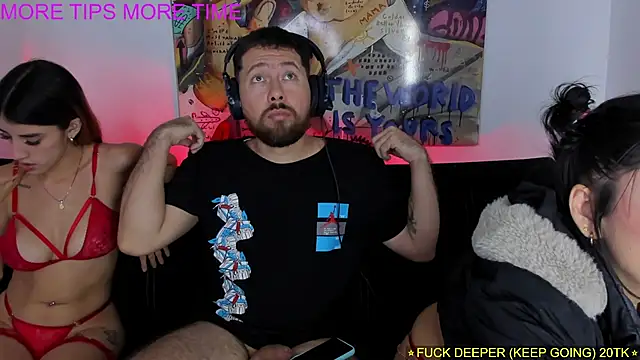 Thresomenmercy webcam