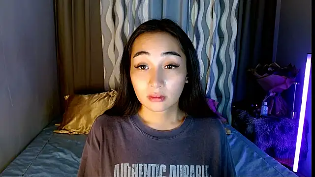 SweetLilly_18 webcam