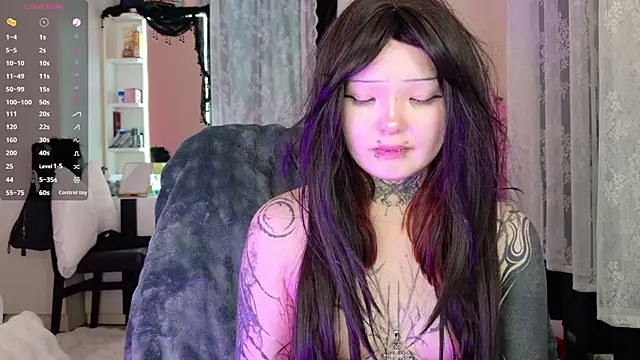 Lein_Bone Stripchat cam model