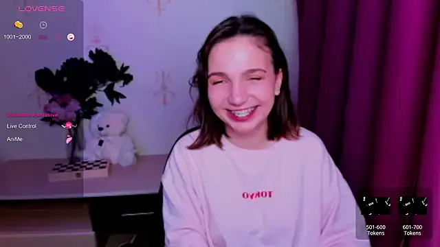 KindHazelHere_ webcam