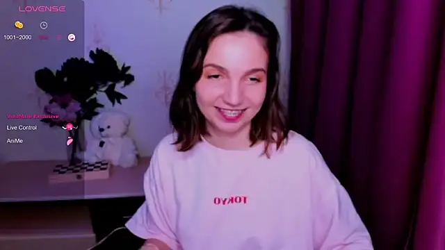 KindHazelHere_ webcam