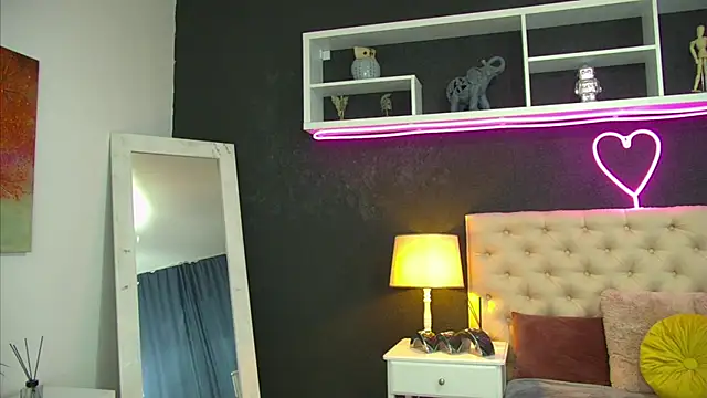 TaniaKaverina webcam