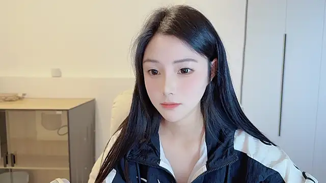 美女HaagenDazs_在线直播