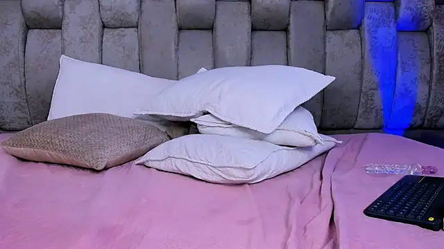 EleanorRigby5 webcam