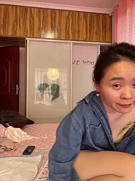 美女tianwei2567在线直播