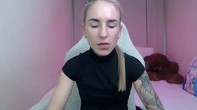 DeboraHorny webcam