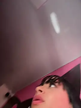 Webcam Model (Sasha-firee)  is live.Free join now!