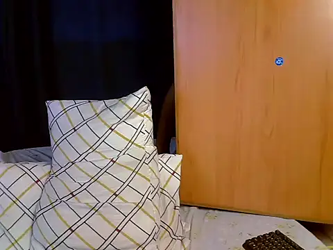 Queen_petite_ webcam