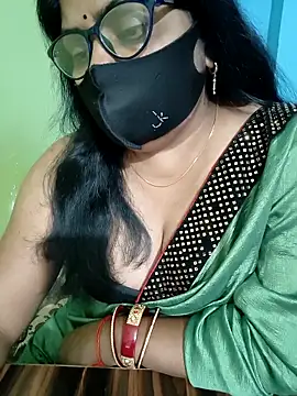 Webcam Model (sexxyrenukaa)  is live.Free join now!