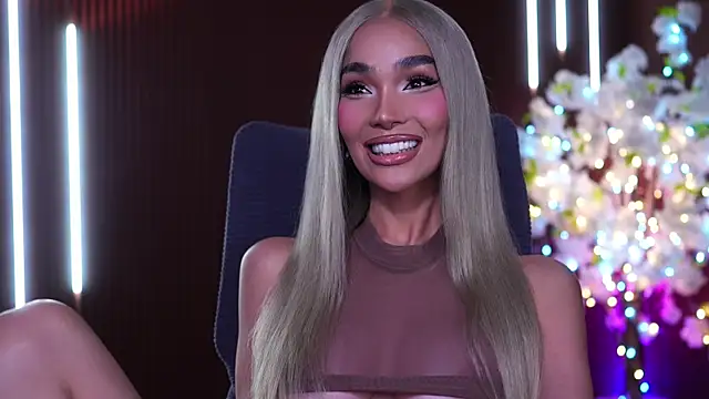 xxforyoureyesonlyxx webcam