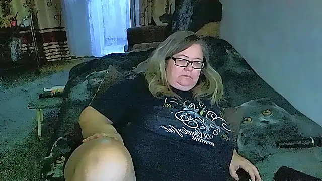 sex2 (F mature) - naked, squirt