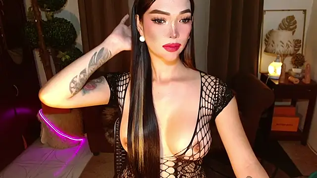 MouthWatering_Ayesha webcam