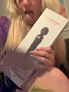 blondebunny999_999 webcam