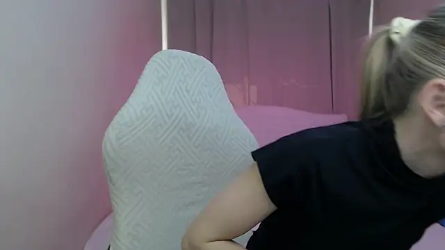 DeboraHorny webcam