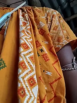 Webcam Model (Sweet-runi)  is live.Free join now!