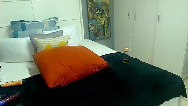 Brunettedevon33 webcam