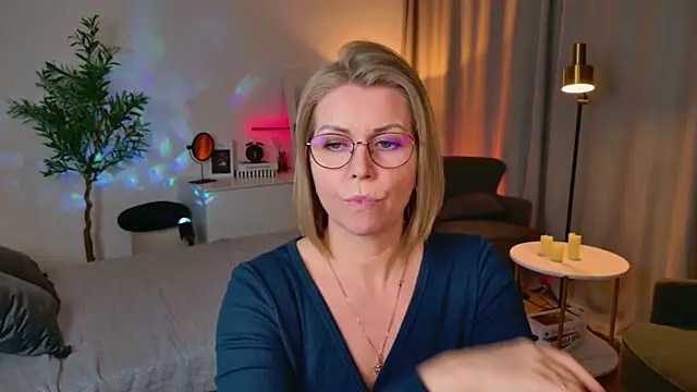 annie_light - Annie_Light's free webcam - UK Sex Cams