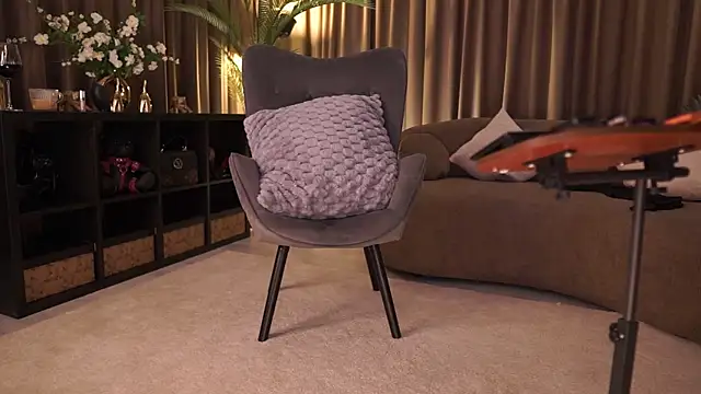 missemadivine (F milf) - Naughty mood on 💦💦