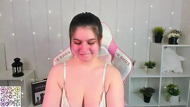 Margaret__Moon webcam
