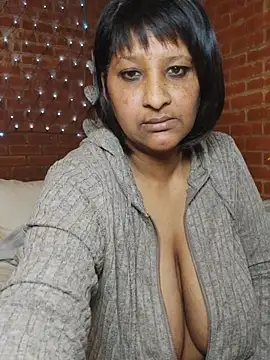 lilybanx (F milf) - Pussy fuck🔥 at Goal🌶️