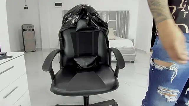 Preview of master_leather